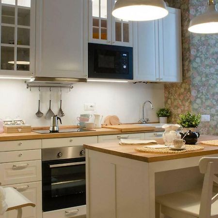 Flowers Apartment Joivy 25 Como Dış mekan fotoğraf
