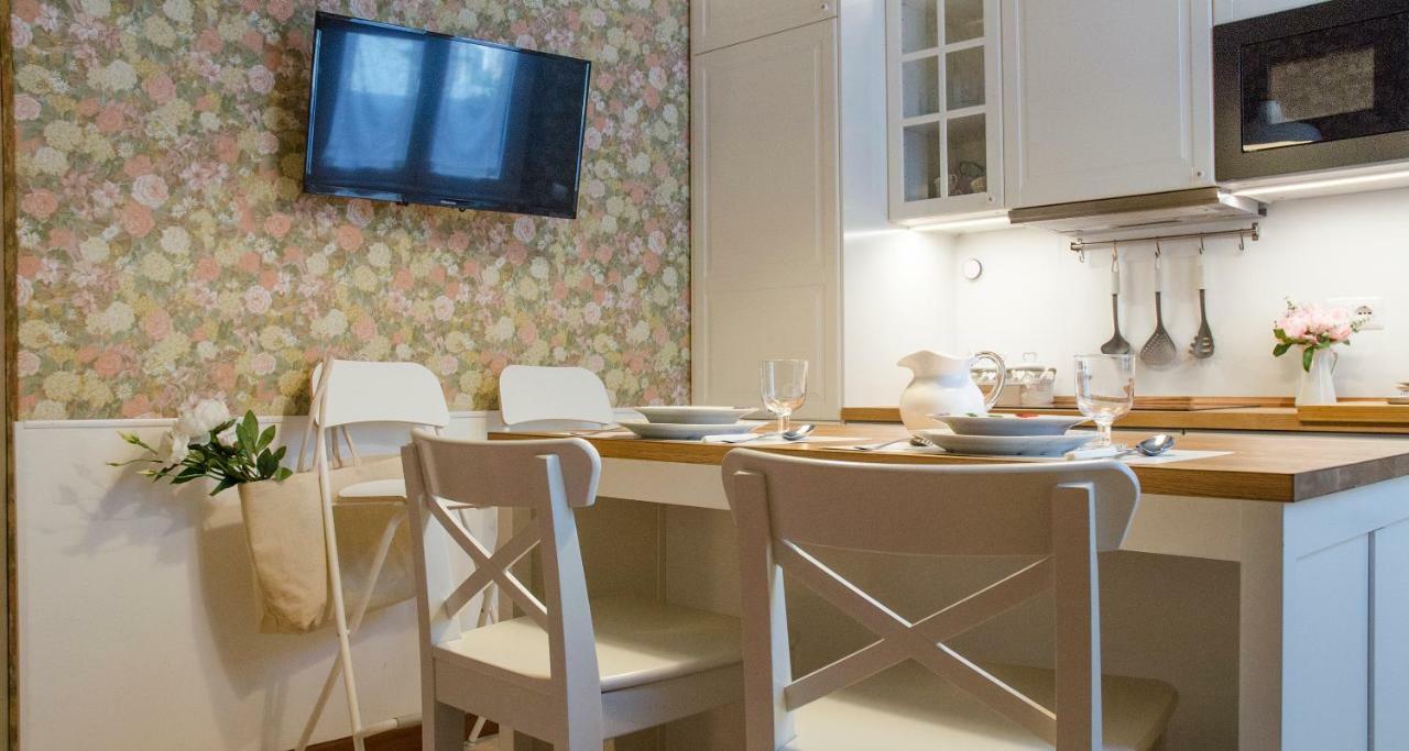 Flowers Apartment Joivy 25 Como Dış mekan fotoğraf
