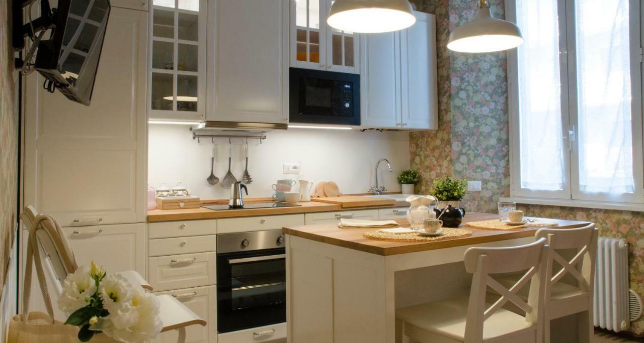 Flowers Apartment Joivy 25 Como Dış mekan fotoğraf