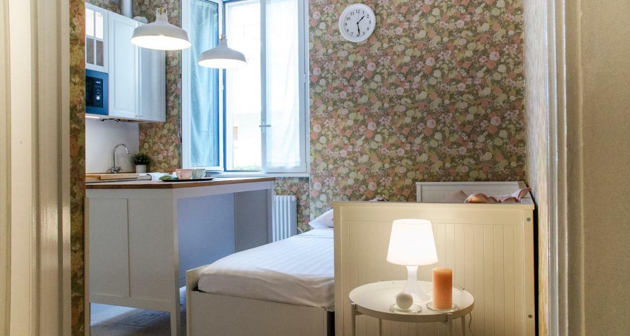 Flowers Apartment Joivy 25 Como Dış mekan fotoğraf